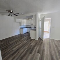 3400 15th St W, Unit 1 in Rosamond, CA - Building Photo