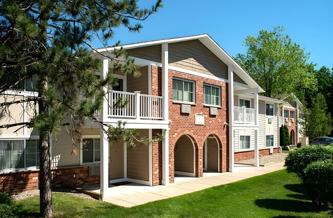 Capitol View Apartments in Rensselaer, NY - Foto de edificio - Building Photo