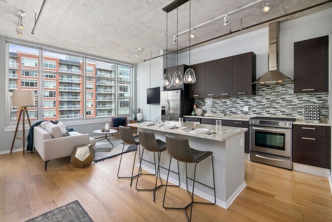 property at 120 W Roosevelt Rd