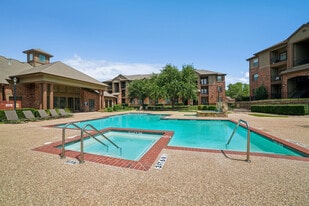 Terraces of Marine Creek in Fort Worth, TX - Building Photo