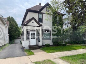 708 Randolph Ave in St. Paul, MN - Building Photo