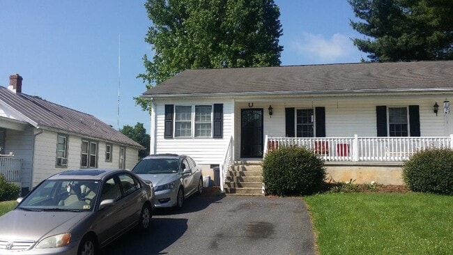 property at 2504 Hickory St