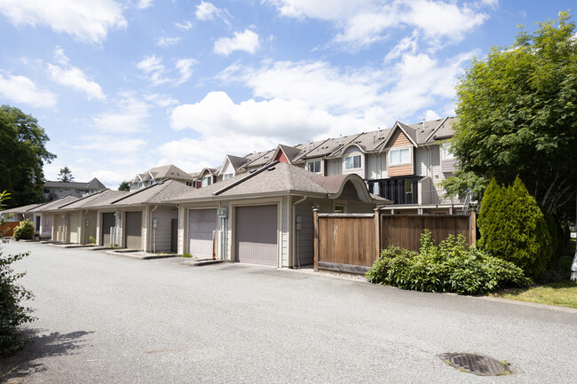 2006 Fraser Av in Port Coquitlam, BC - Building Photo - Building Photo