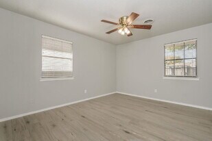 6137 Belpree Rd in Amarillo, TX - Building Photo