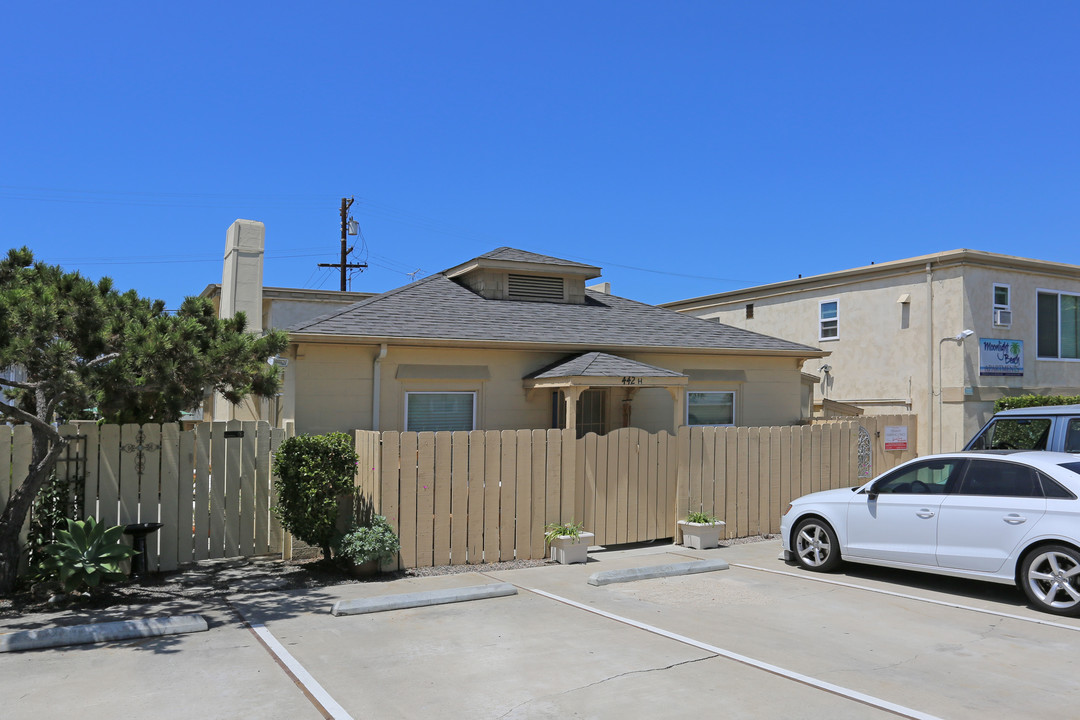 442 2nd St in Encinitas, CA - Building Photo