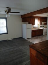 703 Monroe St, Unit 703-B Monroe St in Farmville, VA - Foto de edificio - Building Photo