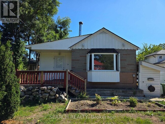 property at 39 Rodda Blvd