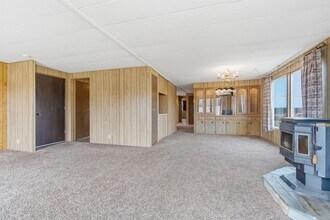 8202 E Elk to Hwy Rd in Elk, WA - Building Photo - Building Photo