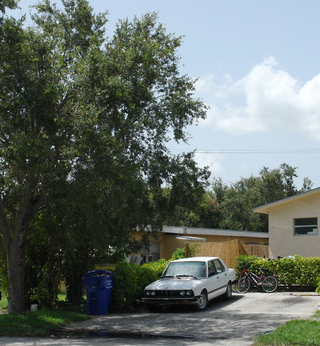 6203 Arthur St in Hollywood, FL - Building Photo - Building Photo