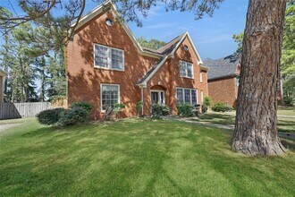 5803 Ancient Oaks Dr in Humble, TX - Building Photo - Building Photo