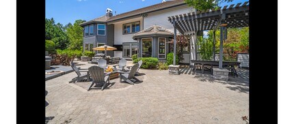 4400 Mountaingate Dr in Reno, NV - Building Photo - Building Photo