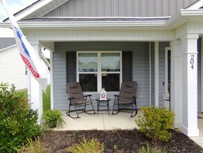 204 Murdock Way in New Bern, NC - Building Photo - Building Photo