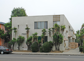 1930 S Robertson Blvd Apartments