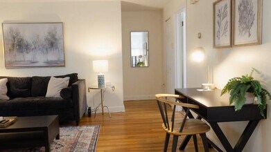 99 Chestnut St in Brookline, MA - Building Photo - Building Photo