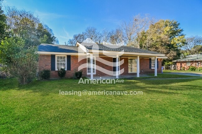 227 Marian Dr in Prattville, AL - Foto de edificio - Building Photo