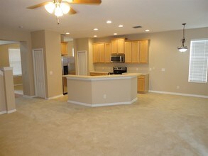 8354 Moccasin Trail Dr in Riverview, FL - Building Photo - Building Photo