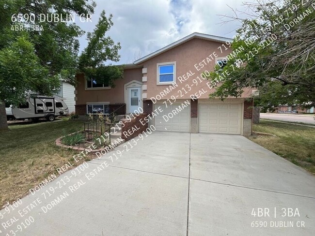 property at 6590 Dublin Cir