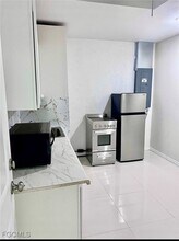 2211-2211 Park Rd in Lehigh Acres, FL - Building Photo - Building Photo