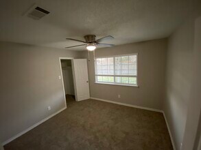 14322 Blue Falls Dr in Sugar Land, TX - Foto de edificio - Building Photo
