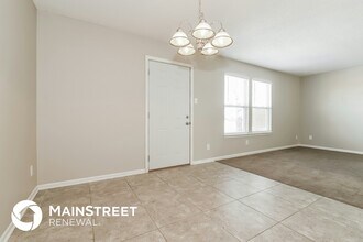 10762 Glenayr Dr in Camby, IN - Foto de edificio - Building Photo