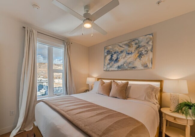 320 N 490 W in Salt Lake City, UT - Building Photo - Building Photo