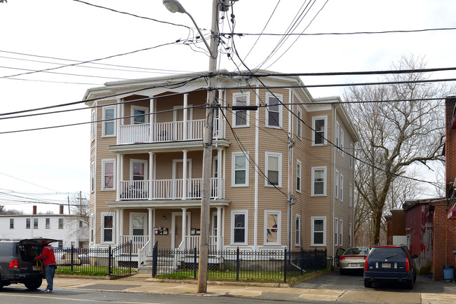 22 Intervale St in Brockton, MA - Building Photo - Building Photo