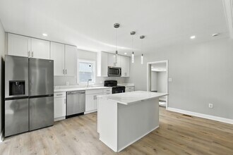 3220 N Rolling Rd in Windsor Mill, MD - Building Photo - Building Photo