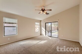 7806 S 47th Ln in Phoenix, AZ - Building Photo - Building Photo