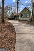172 Crown Forest Dr in Mcdonough, GA - Building Photo