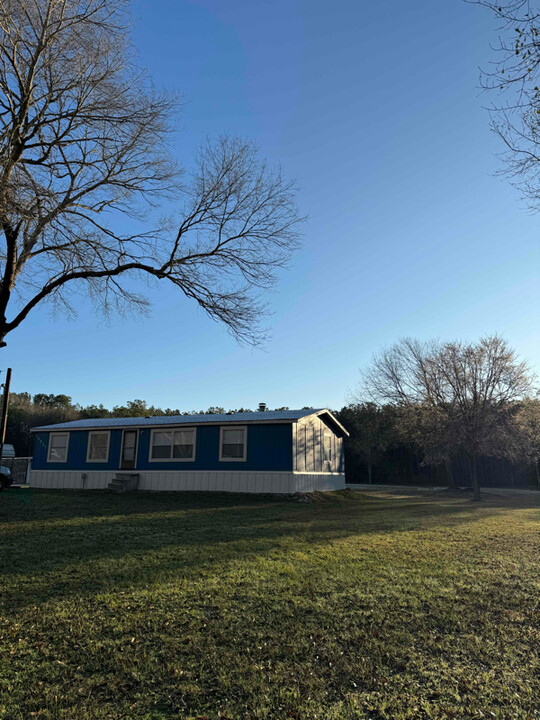 13927 Rocky Rd in Conroe, TX - Building Photo