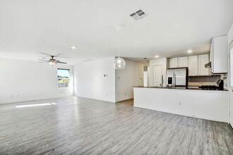 9003 Lunar Lndg in San Antonio, TX - Building Photo - Building Photo