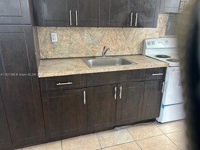 2230 Service Rd in Opa Locka, FL - Building Photo - Building Photo