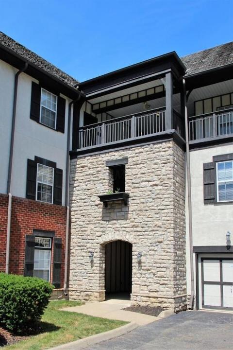 6155 Craughwell Ln in Dublin, OH - Foto de edificio