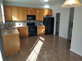 2291 Beresford Dr in Yorkville, IL - Building Photo