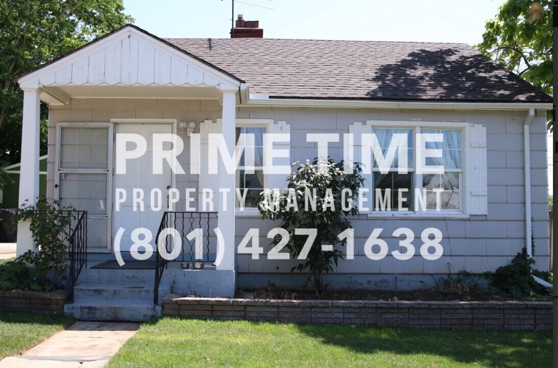 933 W 450 N in Orem, UT - Building Photo