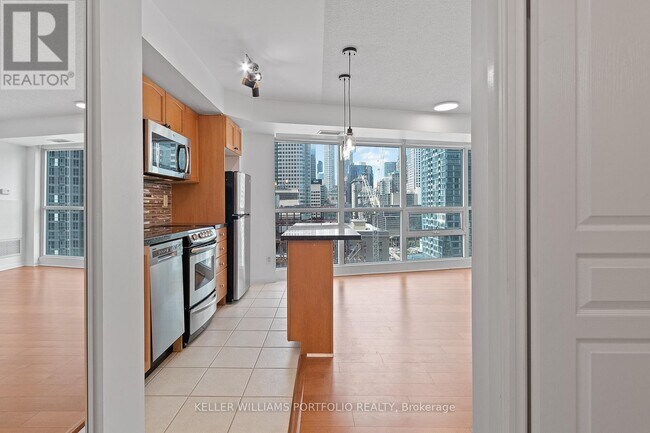 18-1518 Yonge St in Toronto, ON - Building Photo - Building Photo