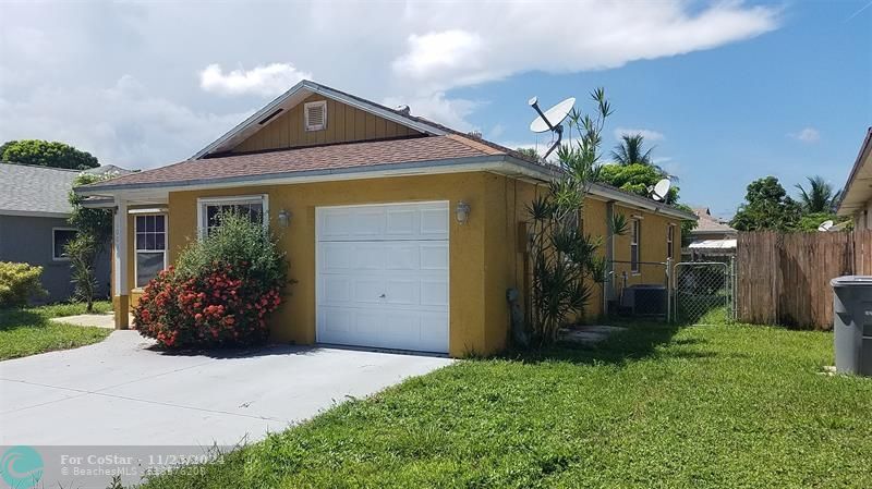 10056 Boynton Pl Cir in Boynton Beach, FL - Foto de edificio