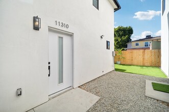 11312 Martha St in North Hollywood, CA - Building Photo - Building Photo