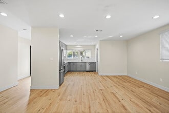 18343 San Jose St in Porter Ranch, CA - Building Photo - Building Photo