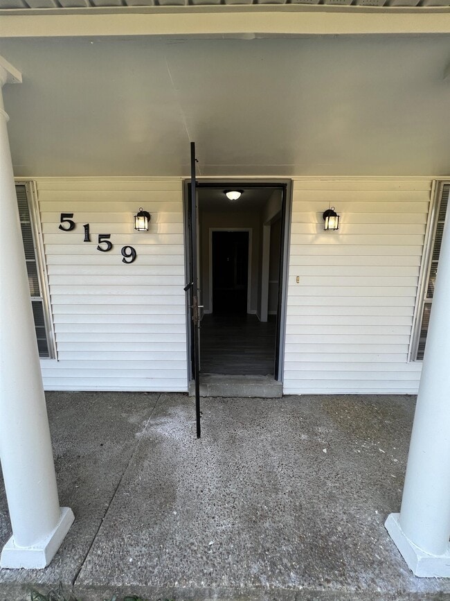 5159 Longmeadow Cove in Memphis, TN - Building Photo - Building Photo