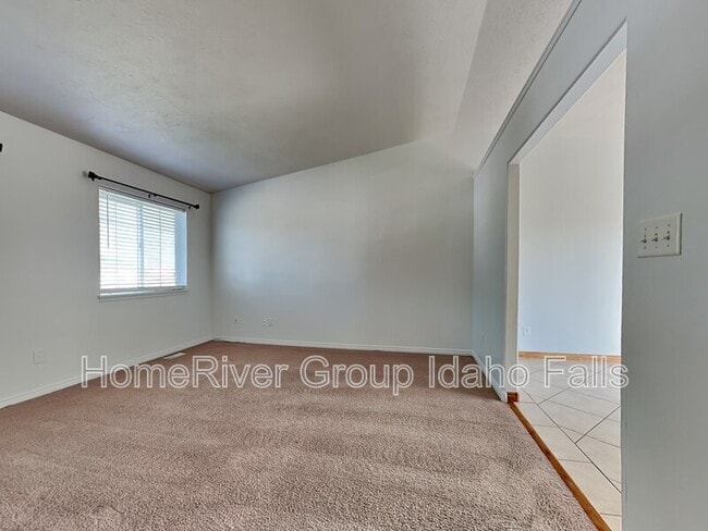 property at 3012 Jackie Ct