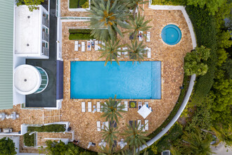 Peninsula II in Aventura, FL - Building Photo - Building Photo