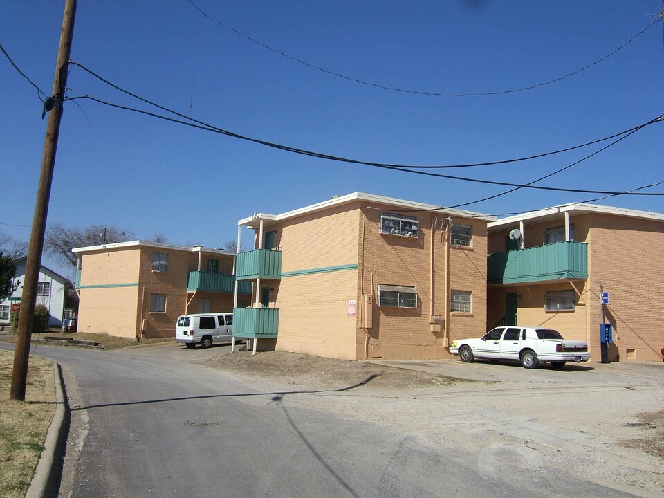 East Side Apartments in Dallas, TX - Foto de edificio