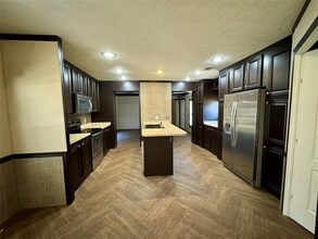8102 Carter Dr in Bonham, TX - Building Photo - Building Photo