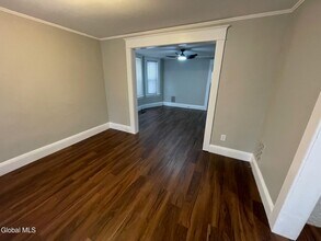 603 1st St in Watervliet, NY - Building Photo - Building Photo