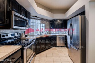 902 W Glendale Ave in Phoenix, AZ - Building Photo - Building Photo