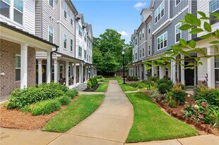 2110 Wesson Ct in Kennesaw, GA - Building Photo
