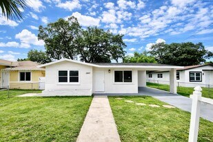 2840 NW 8th St in Fort Lauderdale, FL - Building Photo