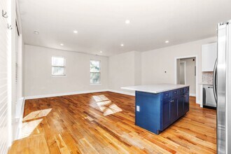 0225 Whitford-Carriage in Exton, PA - Building Photo - Interior Photo