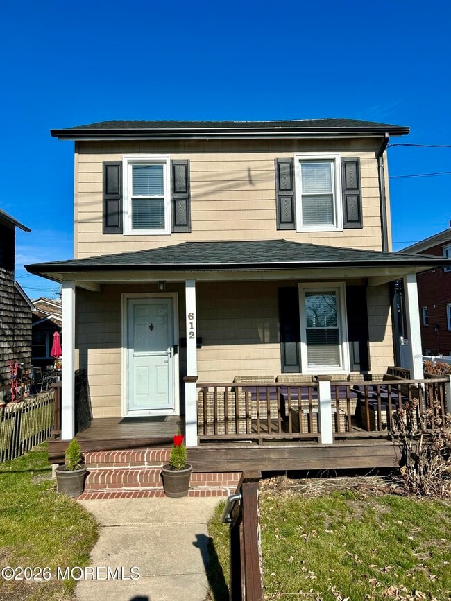 property at 612 W Sylvania Ave